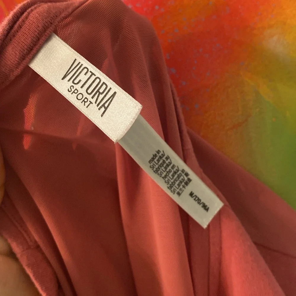 Victoria's Secret Sport Rosy Pink Long Sleeve Crop Blouse - Picture 10 of 12